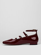 Alohas | Shoes | Ballet flats and Loafers