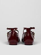 Alohas | Shoes | Ballet flats and Loafers