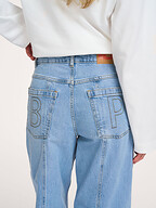 Baum und Pferdgarten | Jeans | Barrel