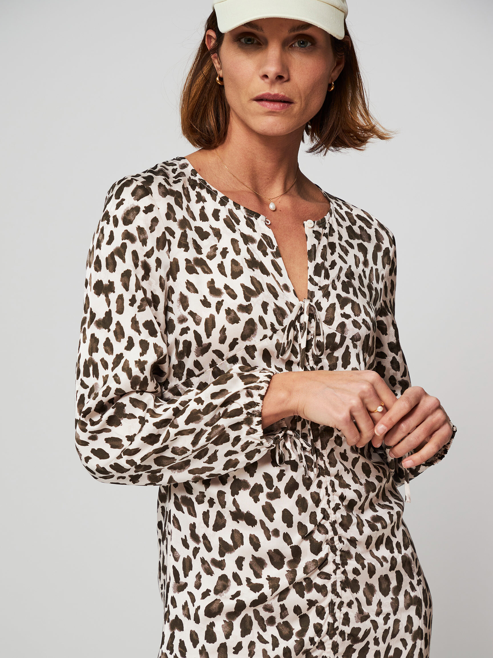 Ameera viscose dress with leopard print