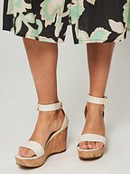 Brown Dot. | Shoes | Sandals