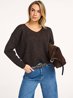 By Bar | Sweaters and Cardigans | Jumpers