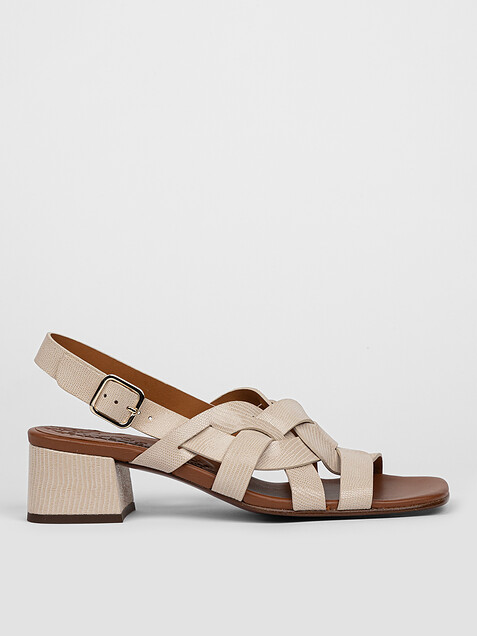 Quirino leather sandals with relief