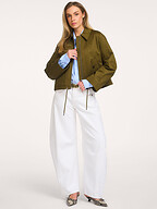 Closed | Jassen | Jacks