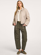 Closed | Jassen | Jacks