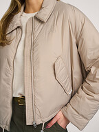 Closed | Jassen | Jacks