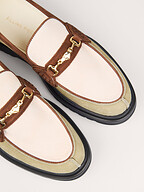 Filling Pieces | Shoes | Ballet flats and Loafers