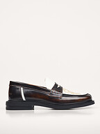 Filling Pieces | Shoes | Ballet flats and Loafers