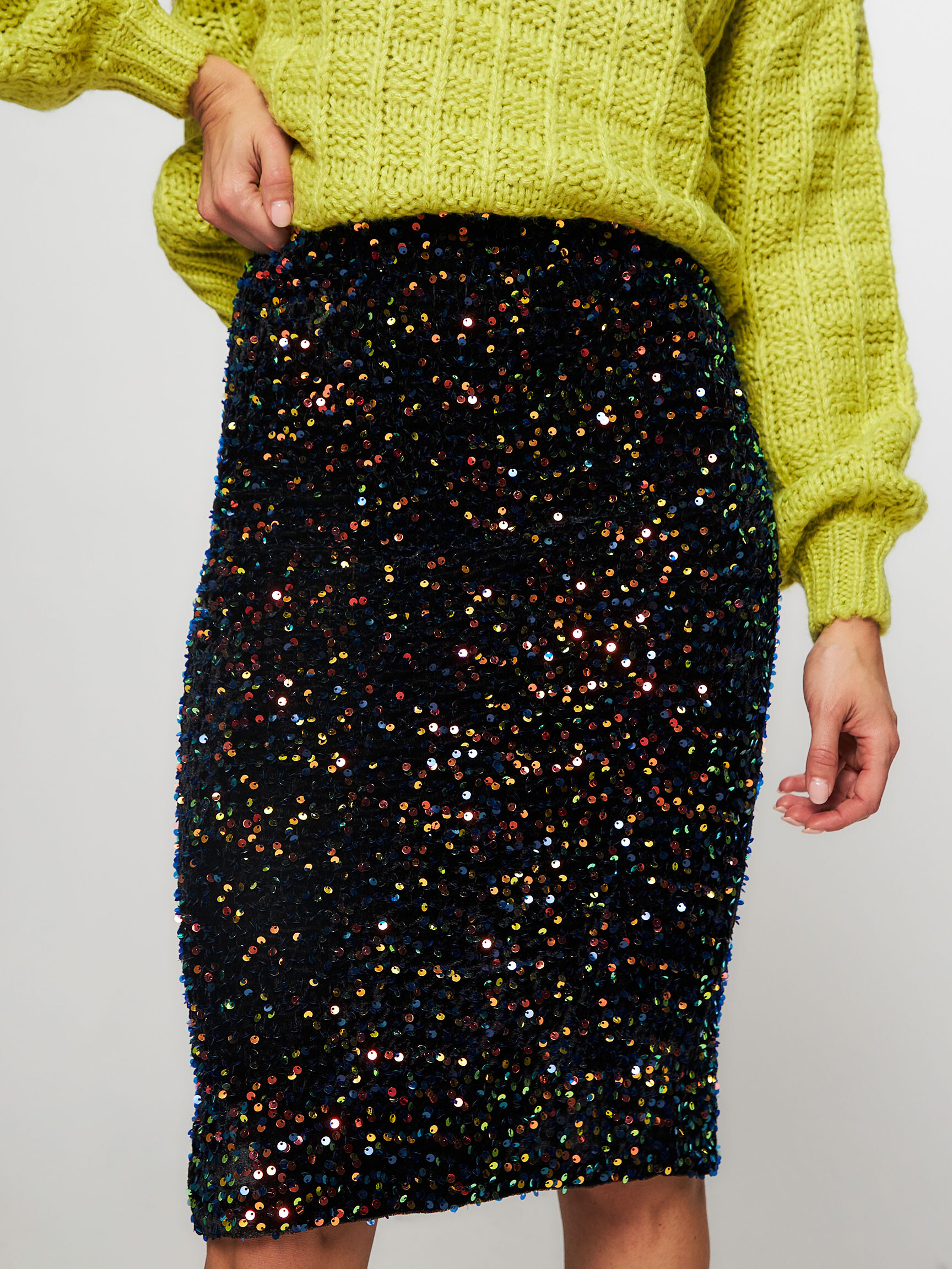 Sequin pencil skirt outlet gap