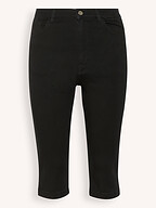 Gestuz | Pants and Jumpsuits | Shorts