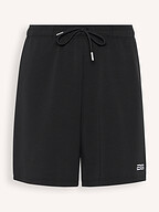 Gestuz | Pants and Jumpsuits | Shorts