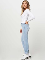 Gestuz | Tops and Blouses | T-shirts