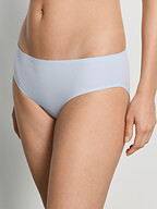 Hanro | Lingerie and Nightwear | Lingerie