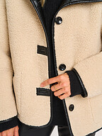 Knit-ted | Outerwear | Fake Fur
