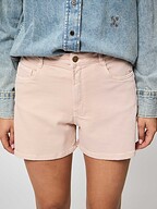 Knit-ted | Jeans | Shorts