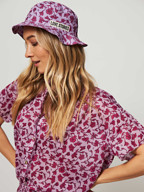 Love Stories | Accessories | Hats and Beanies