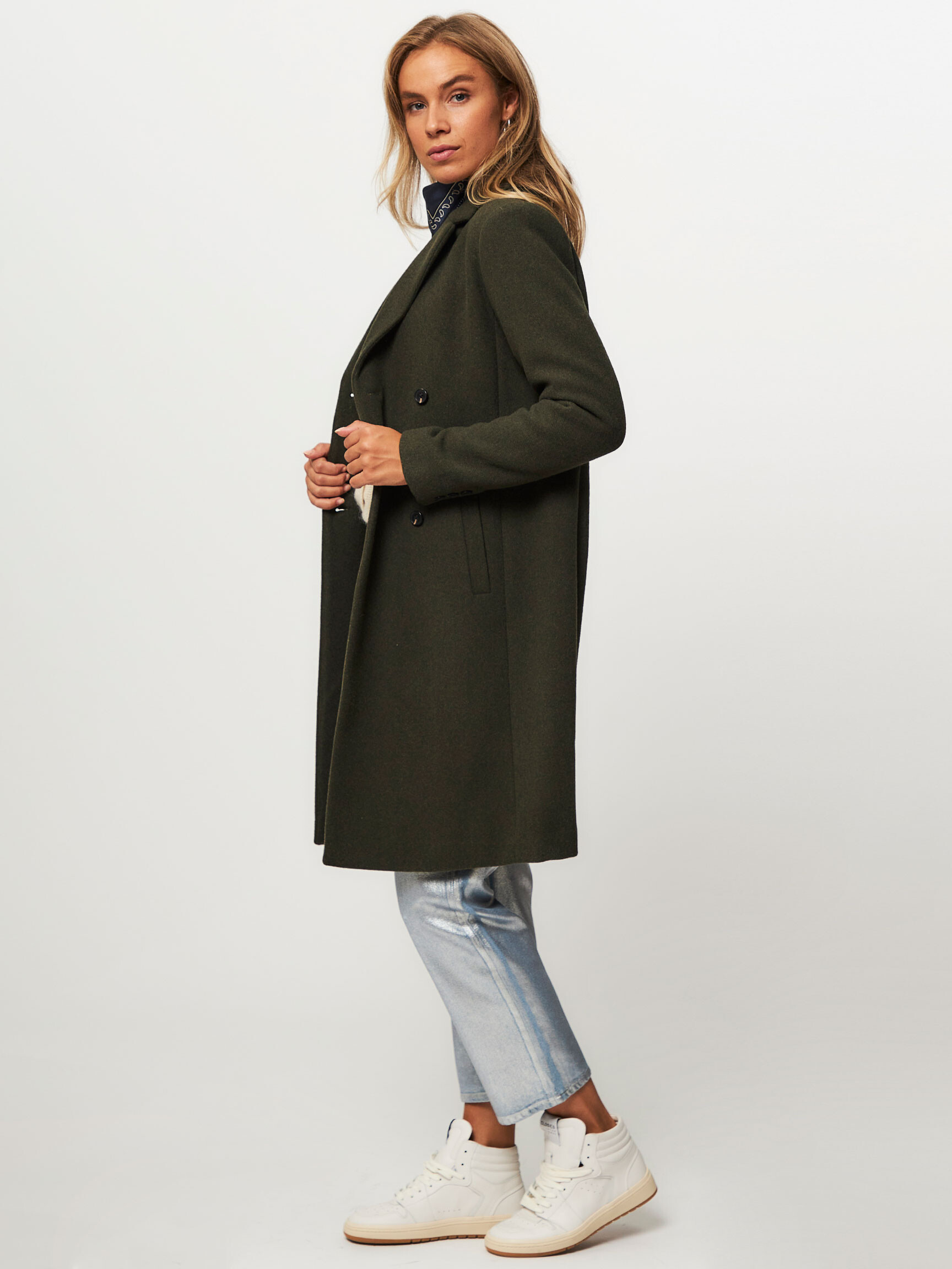 MODSTROM | OUTERWEAR | COATS AND TRENCHCOATS