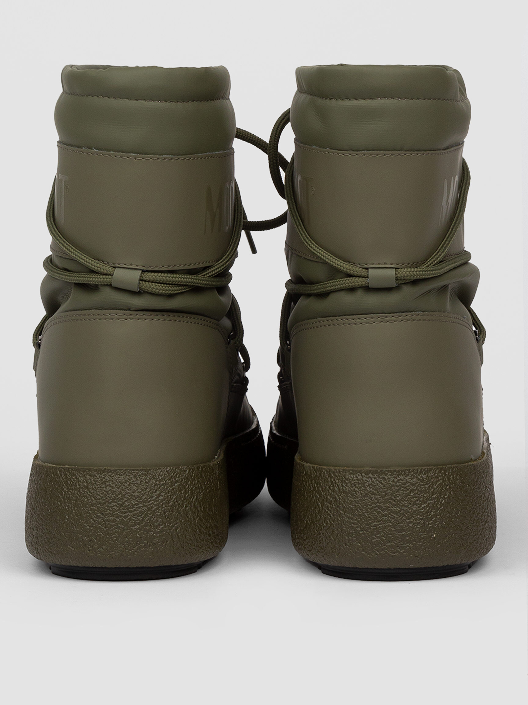 Yeezy moonboots sale