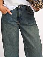 My Essential Wardrobe | Jeans | Barrel