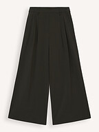 My Essential Wardrobe | Pants and Jumpsuits | Trousers