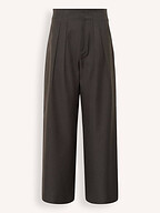 My Essential Wardrobe | Pants and Jumpsuits | Trousers