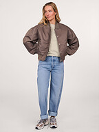 My Essential Wardrobe | Tops en Blouses | T-shirts