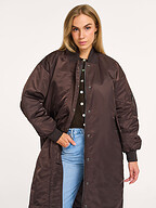 My Essential Wardrobe | Jassen | Jacks