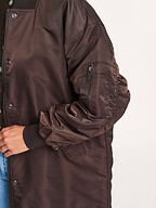 My Essential Wardrobe | Jassen | Jacks