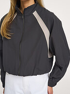 My Essential Wardrobe | Jassen | Jacks