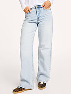 My Essential Wardrobe | Jeans | Loose