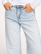 My Essential Wardrobe | Jeans | Loose