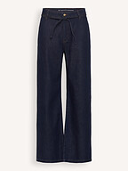 My Essential Wardrobe | Jeans | Loose
