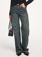 My Essential Wardrobe | Jeans | Loose