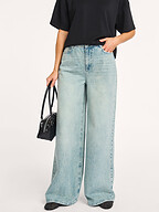 My Essential Wardrobe | Jeans | Loose