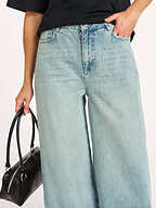My Essential Wardrobe | Jeans | Loose