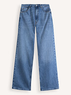 My Essential Wardrobe | Jeans | Loose