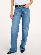 My Essential Wardrobe | Jeans | Loose