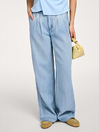 My Essential Wardrobe | Jeans | Loose