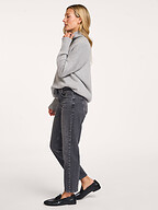My Essential Wardrobe | Jeans | Straight