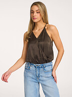 My Essential Wardrobe | Tops en Blouses | Tops