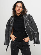 My Essential Wardrobe | Tops and Blouses | Tops