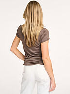 My Essential Wardrobe | Tops en Blouses | T-shirts