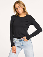 My Essential Wardrobe | Tops en Blouses | T-shirts