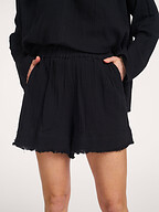 Sea Me Happy | Pants and Jumpsuits | Shorts