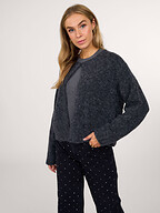 Second Female | Truien en Vesten | Vesten