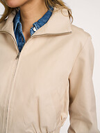 Second Female | Jassen | Jacks