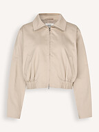 Second Female | Jassen | Jacks