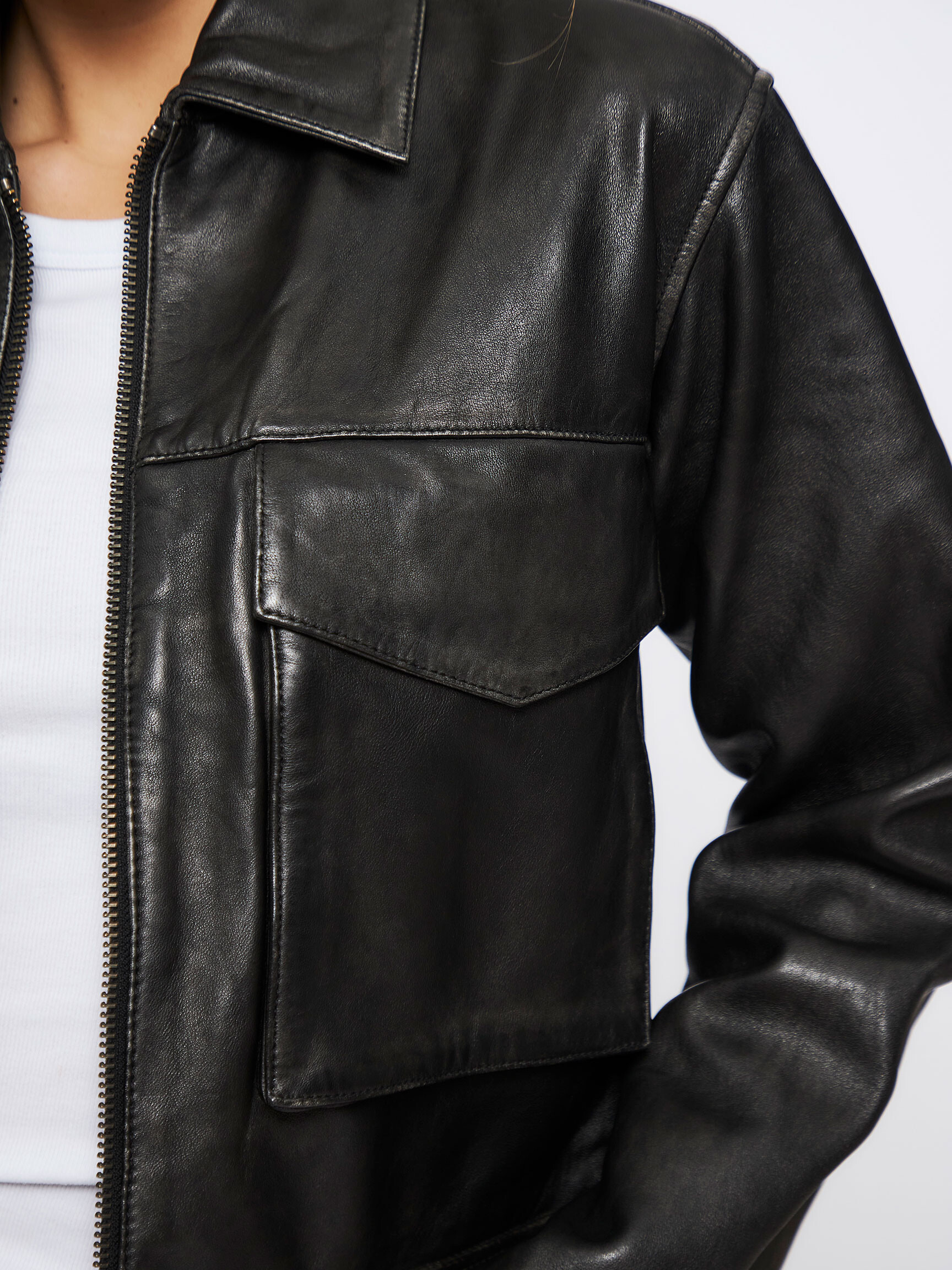 Second female leather on sale jacket