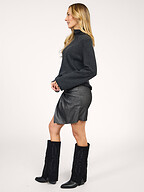 Second Female | Rokken | Rokken