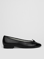 Silver Grace | Shoes | Ballet flats and Loafers